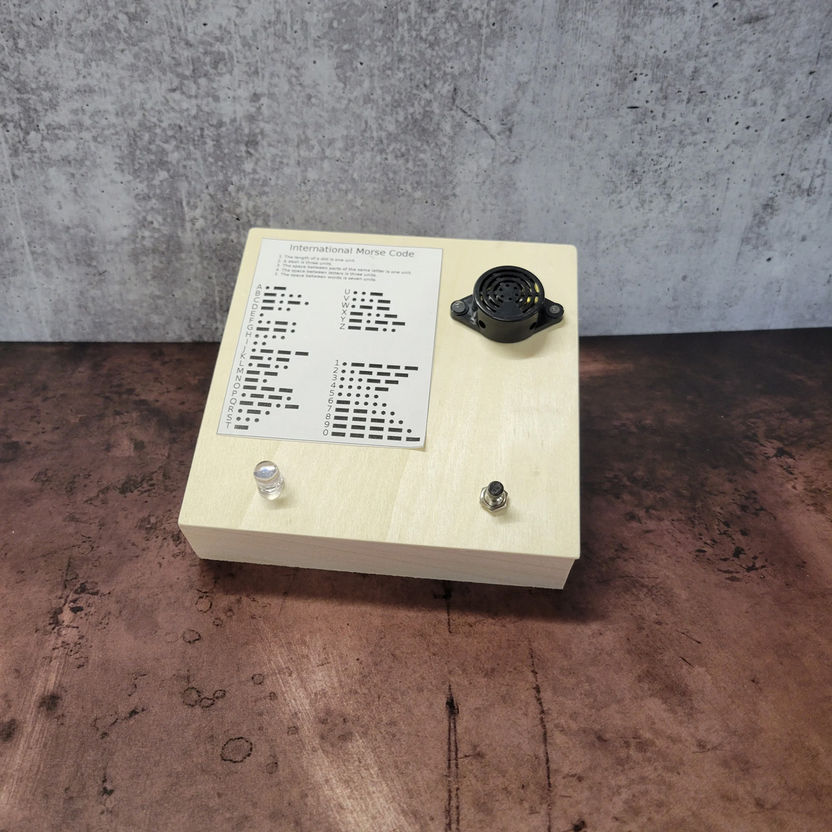 Project Kit - Morse Code Signaler(英語版)